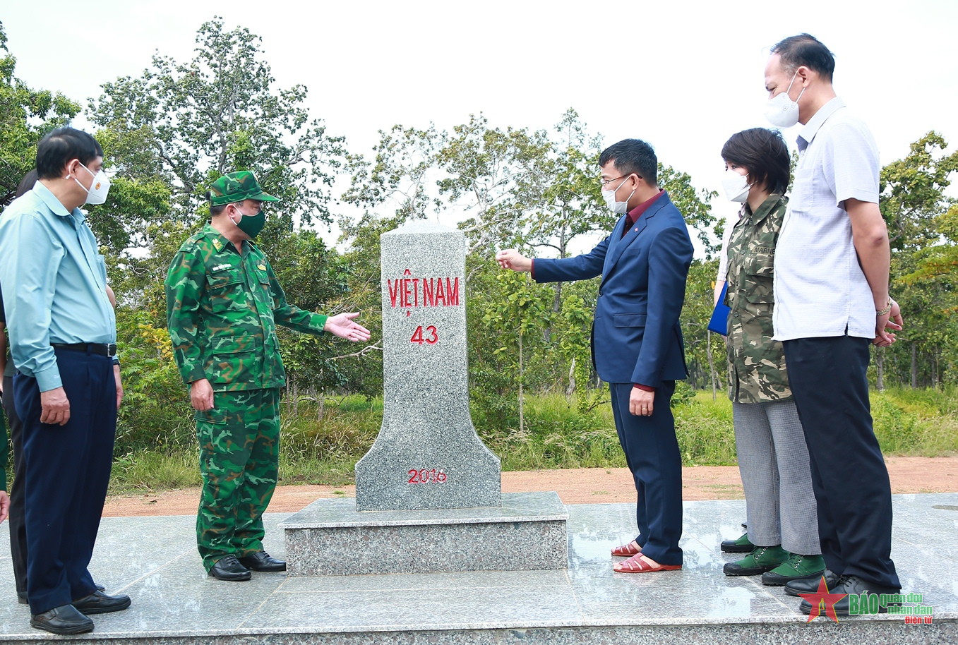 Thứ trưởng Bộ Ngoại giao kiểm tra công tác biên giới lãnh thổ tại tỉnh Đắk Lắk